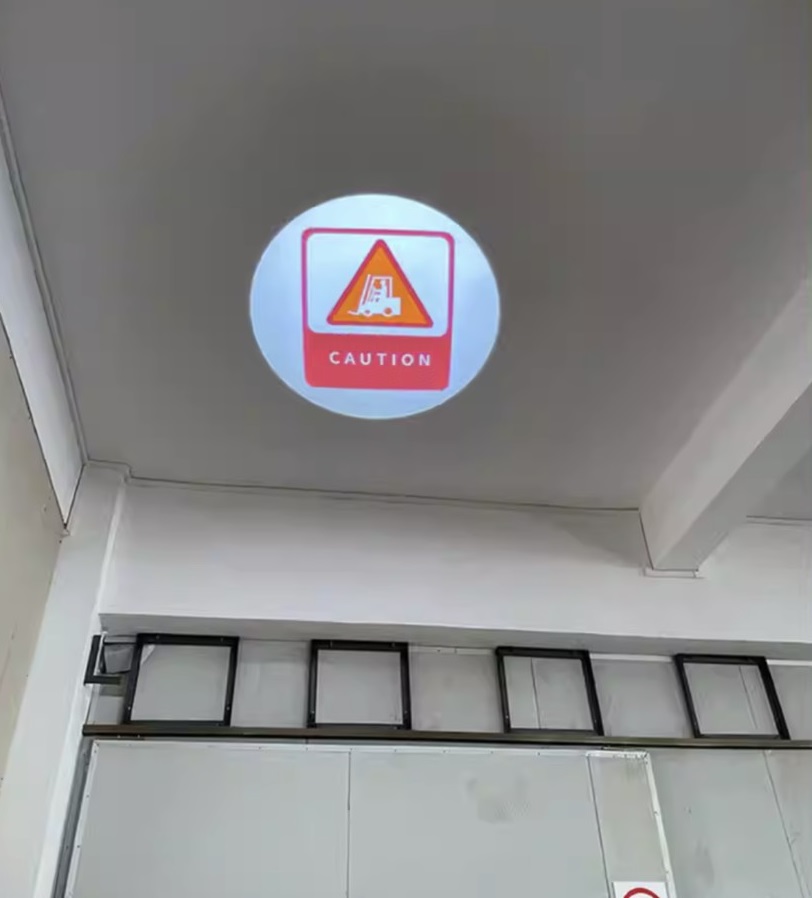 đèn-cảnh-báo-trên-xe-nâng